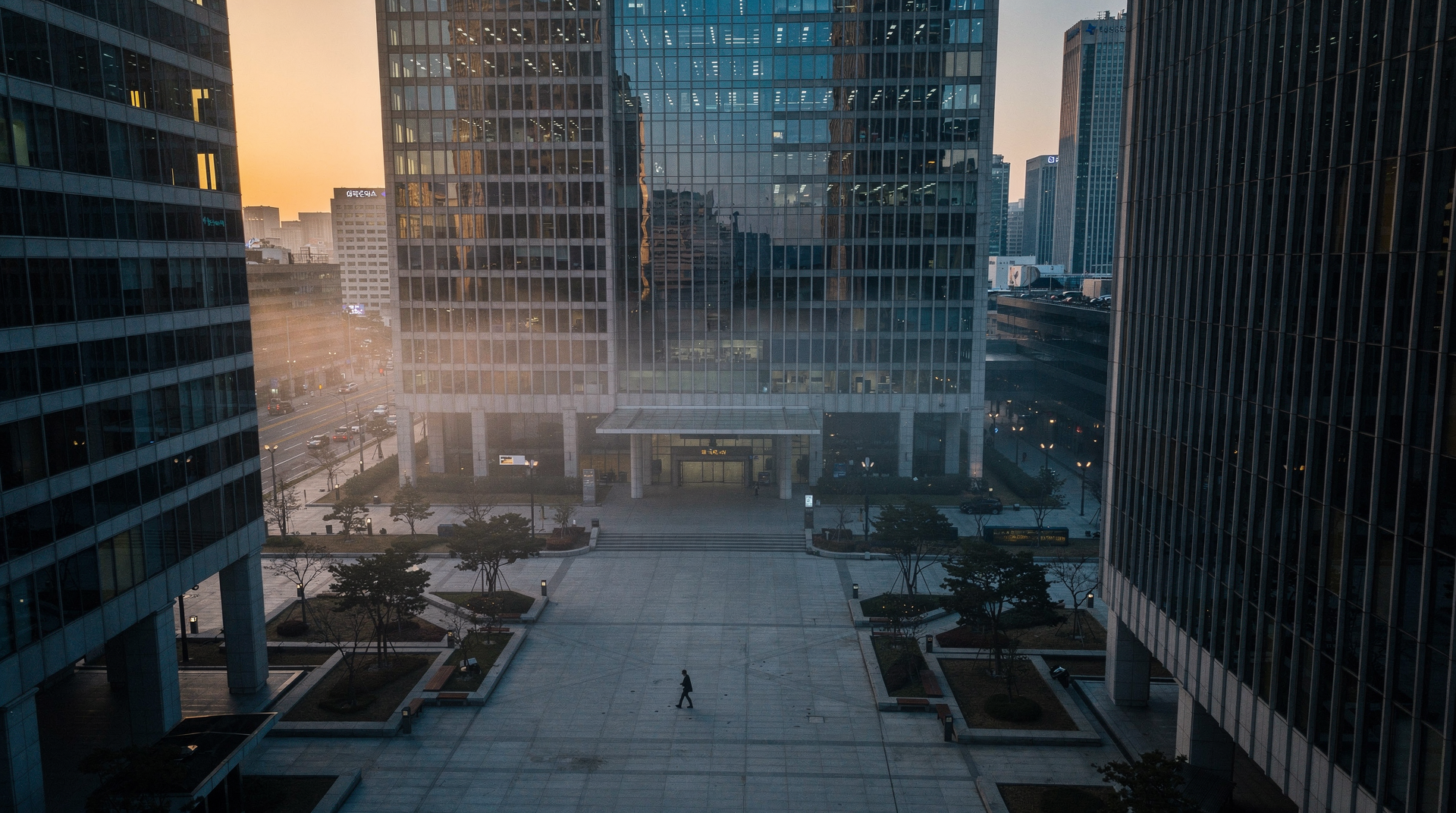 South Korea AI Spending Fuels Market Volatility as Inflation Softens